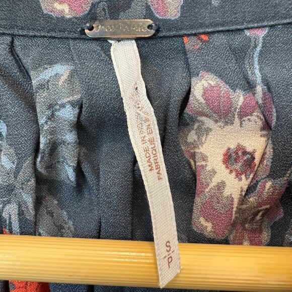 Free People Pebble Crepe So Fine Smocked Tunic Top Floral Gray Frayed Hem Small - Picture 7 of 15